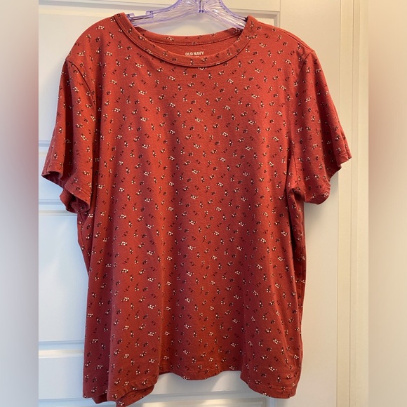 Old Navy Tops - Old Navy t-shirt, size XL